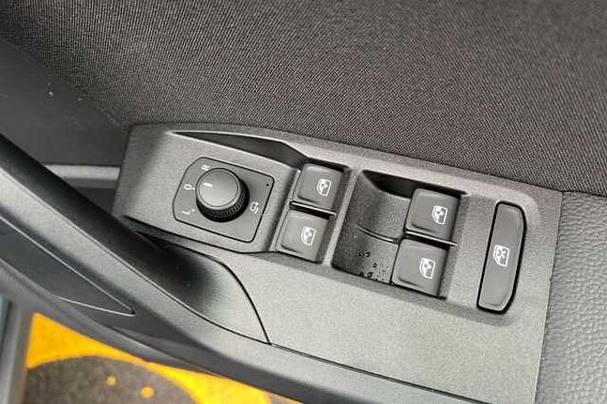 SEAT Arona 1.0 TSI 115 FR Black Edition 5dr